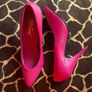 Vintage 90’s Leather Fuchsia 4 1/2 Inch Heels